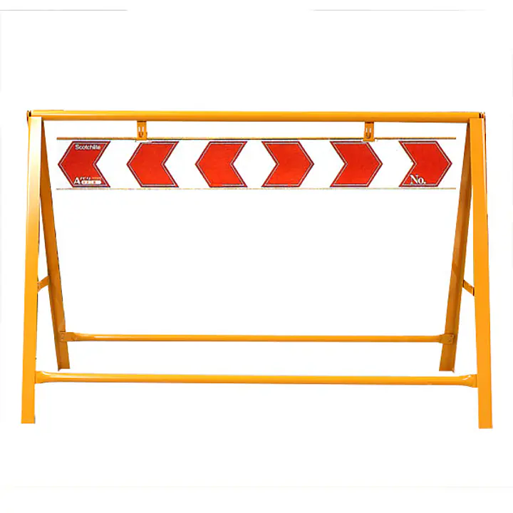 夜光型バリケード（エプロン赤・白） - Master