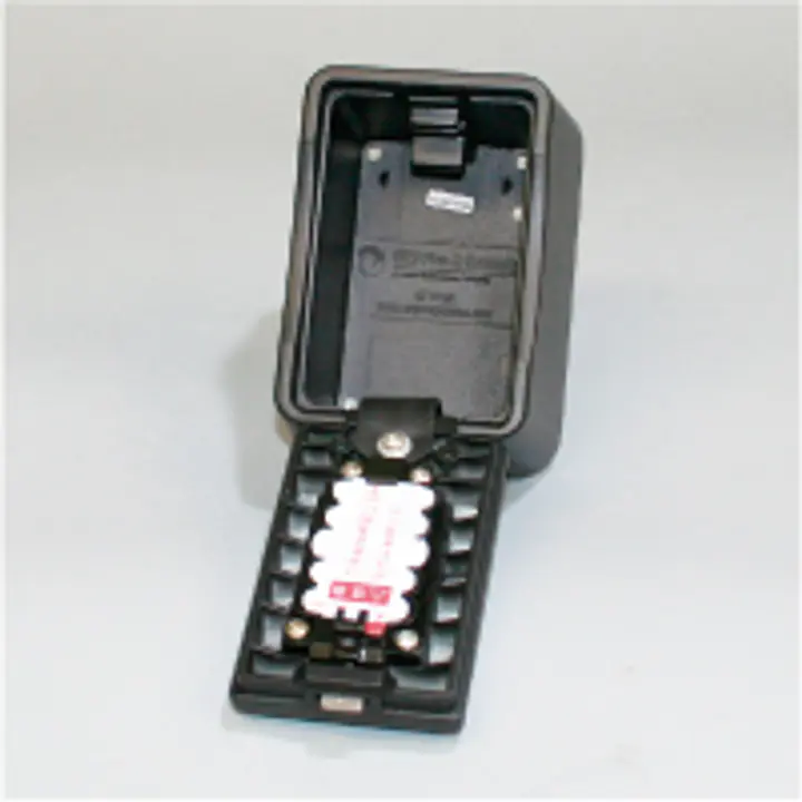 キーボックス・カギ番人（壁付け型プッシュ式） - Master