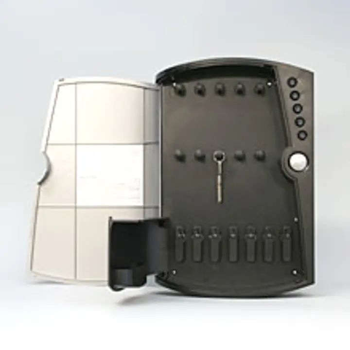 キーキャビネット「カギ番人シリーズ」（キー数17） - Master